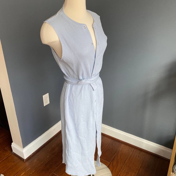 Zara light blue textured weave midi dress with button down front and waist tie - Picture 2 of 10